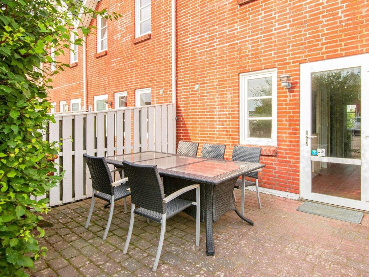4 Person Holiday Home In R M Sonderby  Bagian luar foto